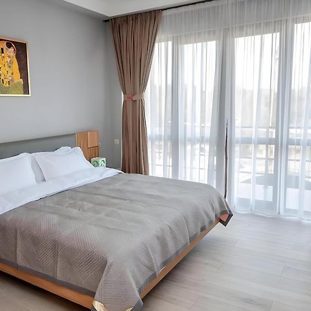 Tbilisi Mare Hotel Екстериор снимка