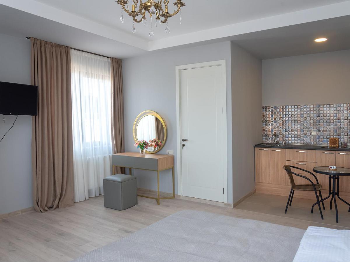 Tbilisi Mare Hotel Екстериор снимка