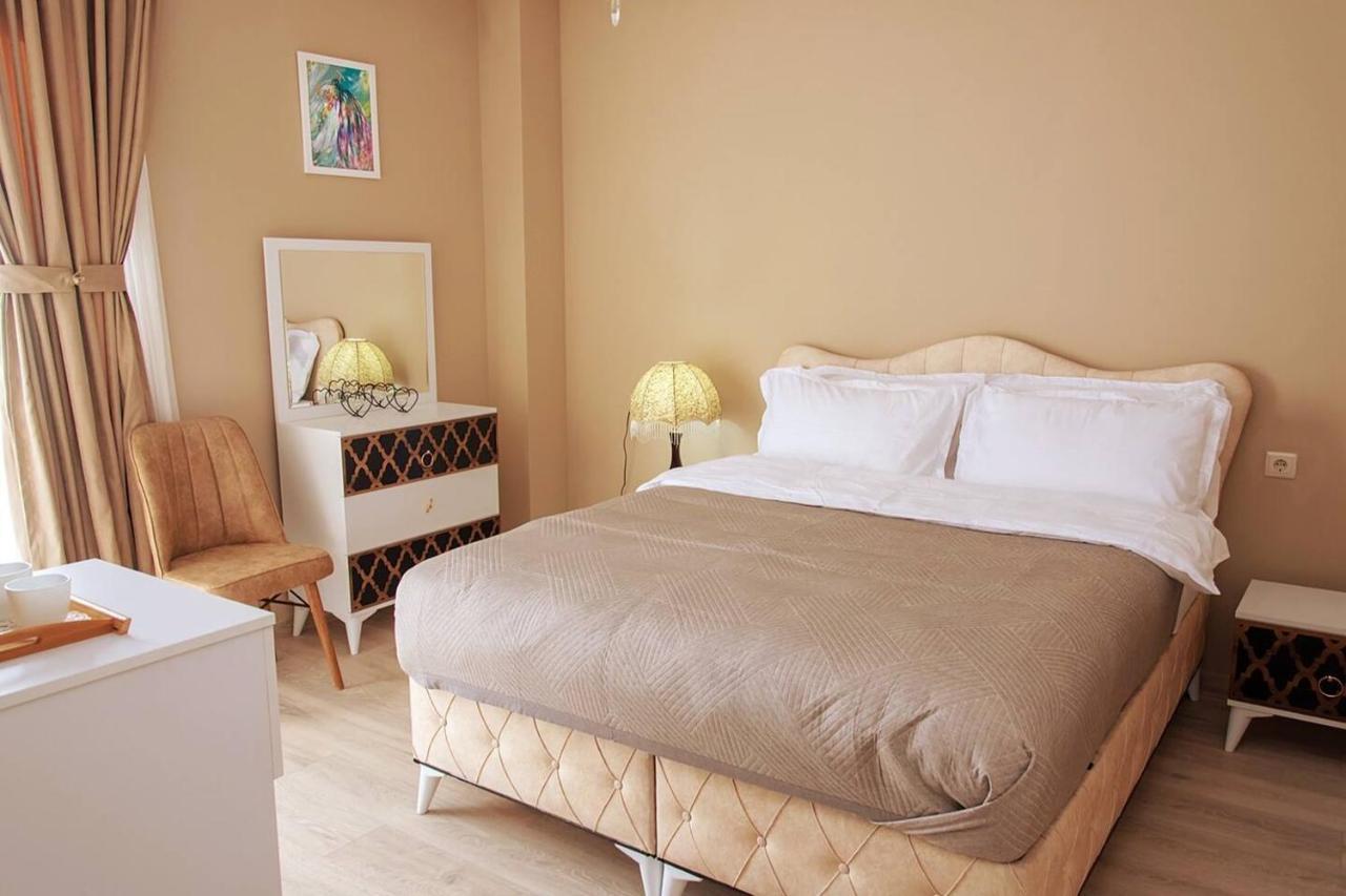 Tbilisi Mare Hotel Екстериор снимка